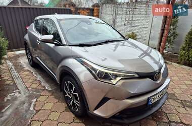 Позашляховик / Кросовер Toyota C-HR 2017 в Запоріжжі