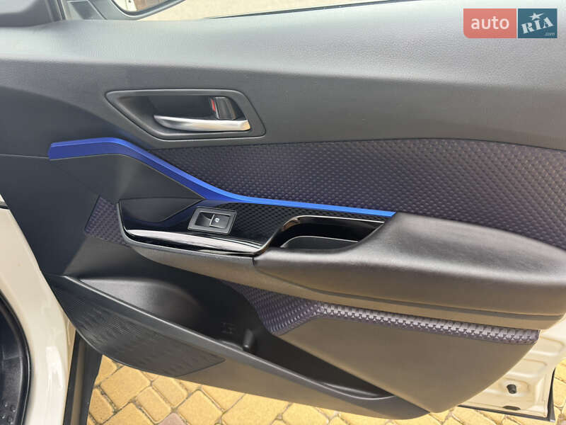 Позашляховик / Кросовер Toyota C-HR 2018 в Одесі