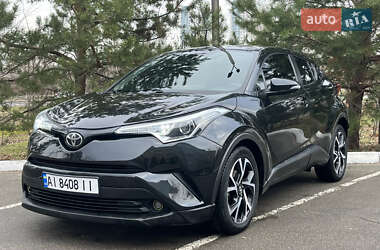 Внедорожник / Кроссовер Toyota C-HR 2017 в Киеве