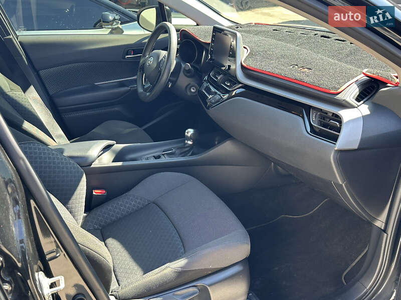 Позашляховик / Кросовер Toyota C-HR 2020 в Виноградові фото 16 Позашляховик / Кросовер Toyota C-HR 2020 в Виноградові