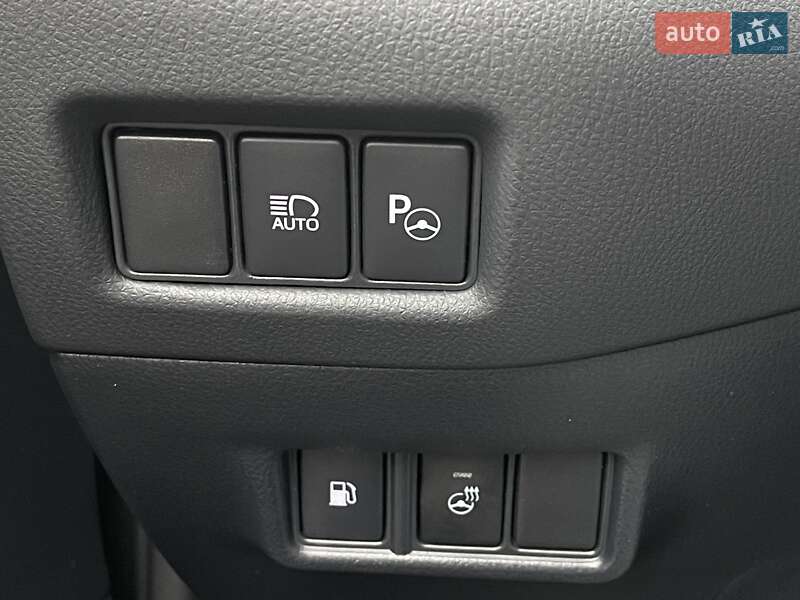 Внедорожник / Кроссовер Toyota C-HR 2022 в Киеве