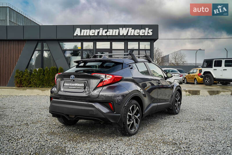 Внедорожник / Кроссовер Toyota C-HR 2019 в Черновцах