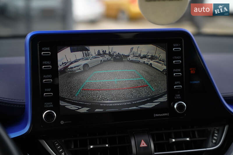 Внедорожник / Кроссовер Toyota C-HR 2019 в Черновцах