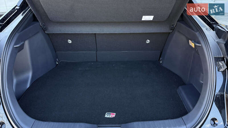 Позашляховик / Кросовер Toyota C-HR 2023 в Одесі фото 32 Позашляховик / Кросовер Toyota C-HR 2023 в Одесі