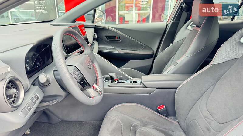 Внедорожник / Кроссовер Toyota C-HR 2023 в Ивано-Франковске