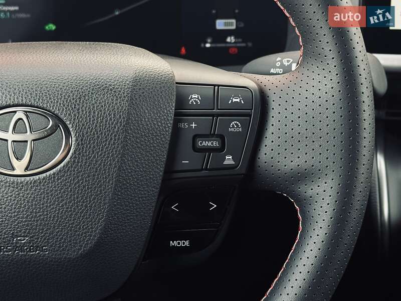 Внедорожник / Кроссовер Toyota C-HR 2023 в Тернополе