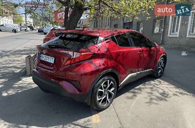 Позашляховик / Кросовер Toyota C-HR 2017 в Одесі