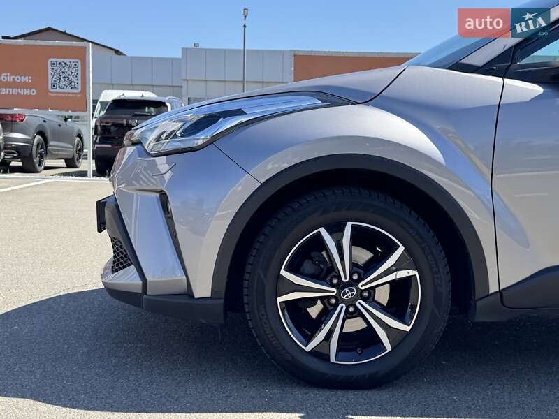 Позашляховик / Кросовер Toyota C-HR 2020 в Києві