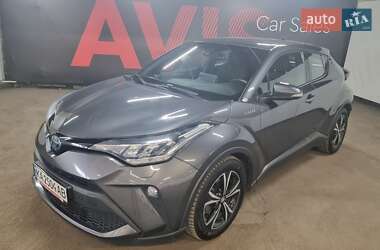 Внедорожник / Кроссовер Toyota C-HR 2019 в Киеве
