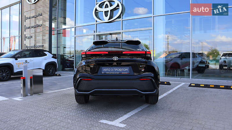 Внедорожник / Кроссовер Toyota C-HR 2023 в Ровно