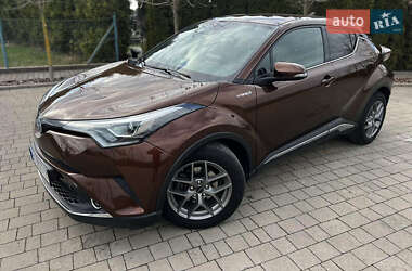 Позашляховик / Кросовер Toyota C-HR 2018 в Броварах