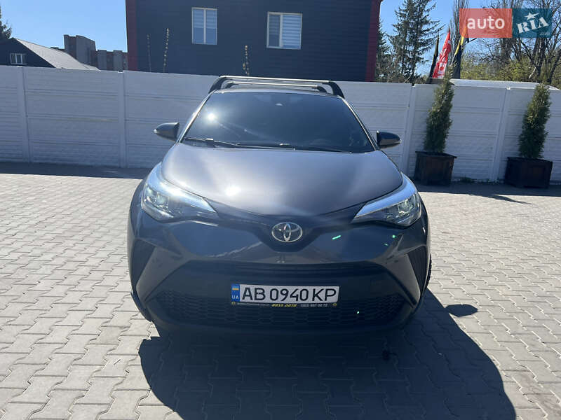 Внедорожник / Кроссовер Toyota C-HR 2020 в Хмельнике