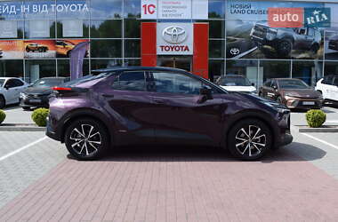 Позашляховик / Кросовер Toyota C-HR 2023 в 
