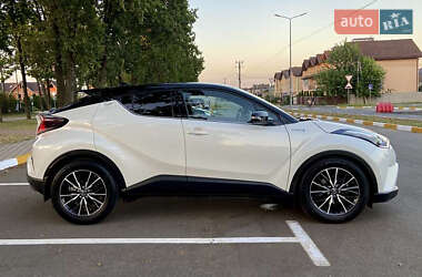 Внедорожник / Кроссовер Toyota C-HR 2019 в 