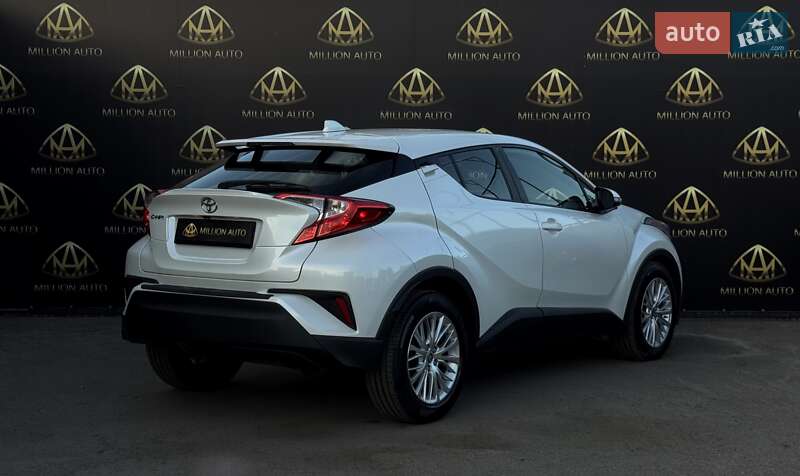 Позашляховик / Кросовер Toyota C-HR 2018 в Києві