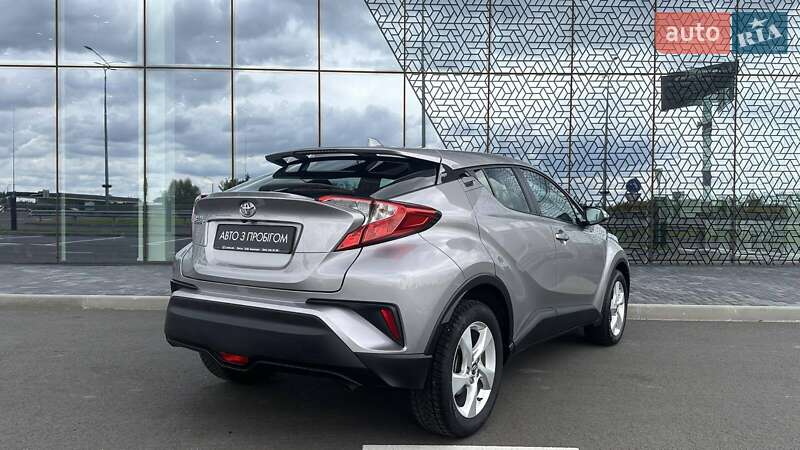 Внедорожник / Кроссовер Toyota C-HR 2019 в Киеве