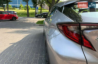 Внедорожник / Кроссовер Toyota C-HR 2021 в 