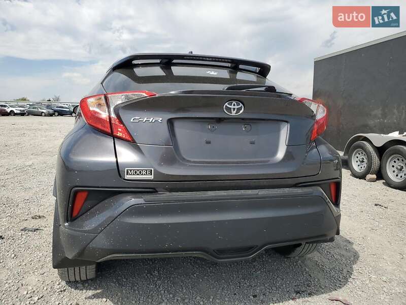 Внедорожник / Кроссовер Toyota C-HR 2021 в Хмельницком