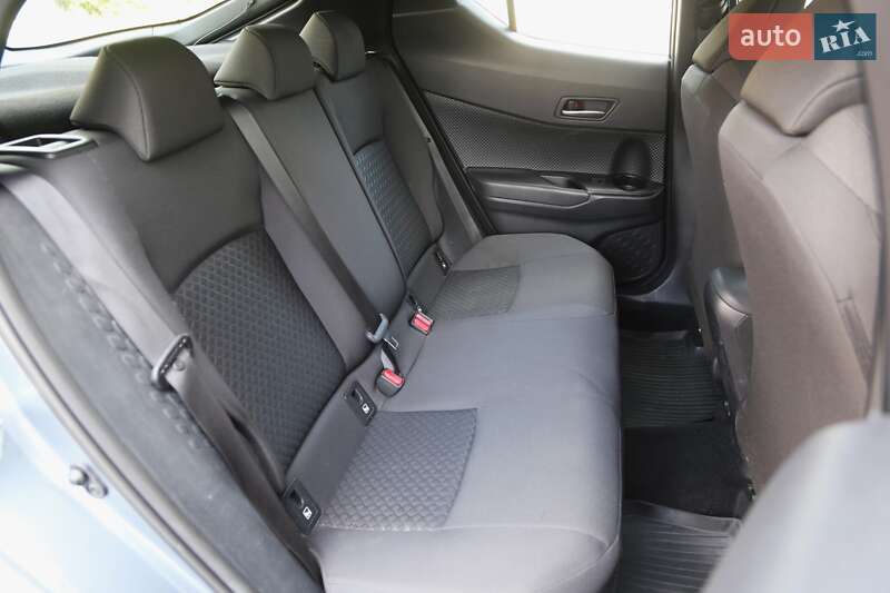 Внедорожник / Кроссовер Toyota C-HR 2022 в Киеве