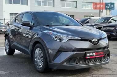 Внедорожник / Кроссовер Toyota C-HR 2019 в Киеве