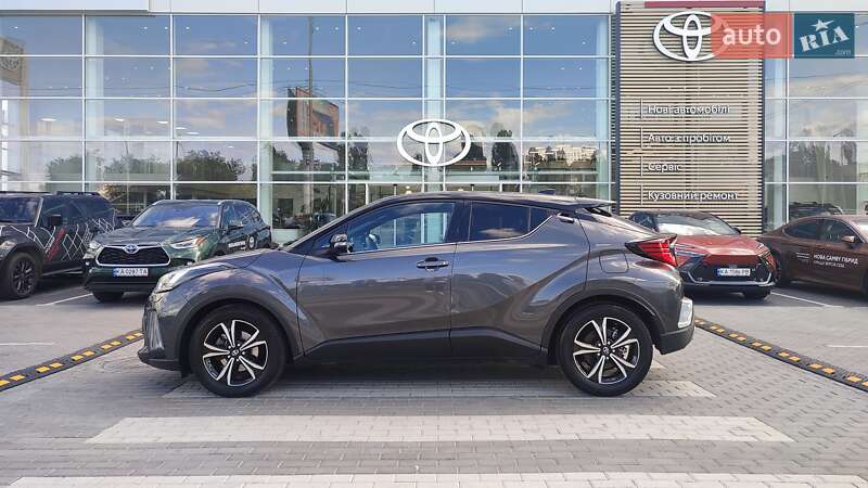 Позашляховик / Кросовер Toyota C-HR 2022 в Києві