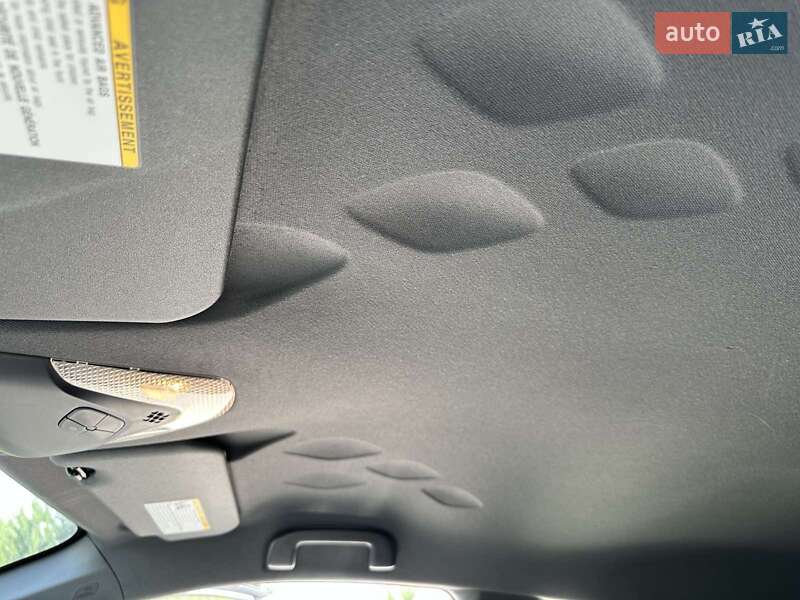 Внедорожник / Кроссовер Toyota C-HR 2018 в Львове фото 11 Внедорожник / Кроссовер Toyota C-HR 2018 в Львове