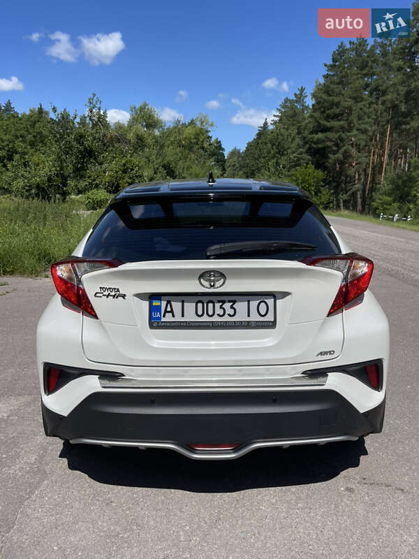 Позашляховик / Кросовер Toyota C-HR 2016 в Фастові
