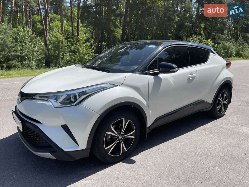 Позашляховик / Кросовер Toyota C-HR 2016 в Фастові