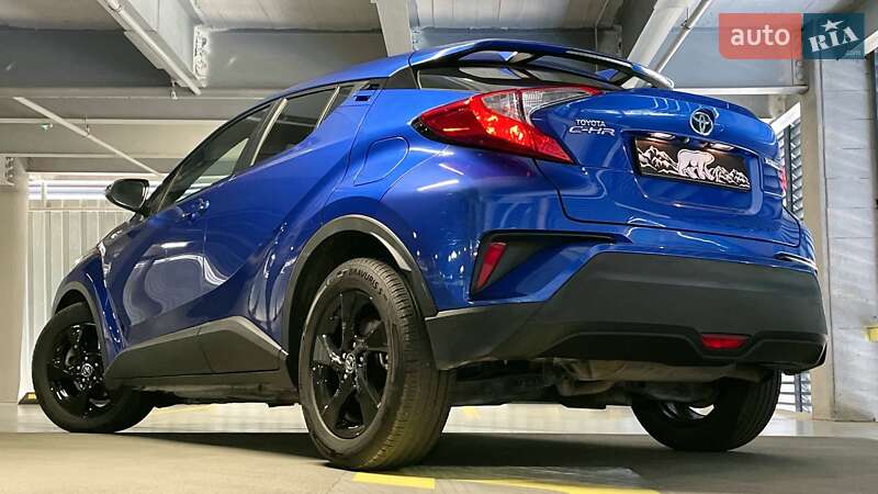 Позашляховик / Кросовер Toyota C-HR 2018 в Вінниці