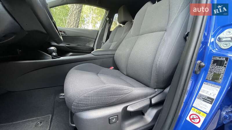 Позашляховик / Кросовер Toyota C-HR 2018 в Вінниці