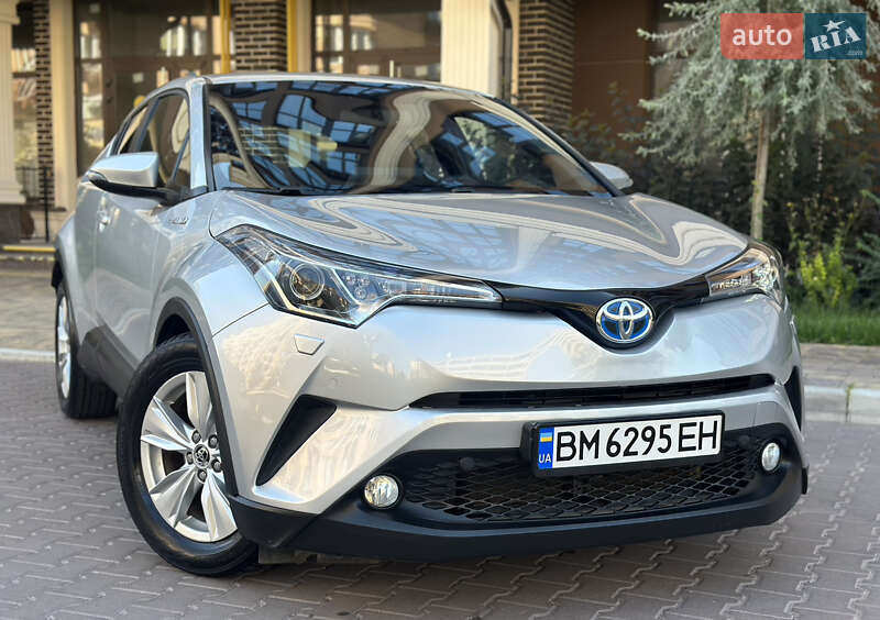 Внедорожник / Кроссовер Toyota C-HR 2017 в Киеве
