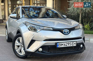 Внедорожник / Кроссовер Toyota C-HR 2017 в 