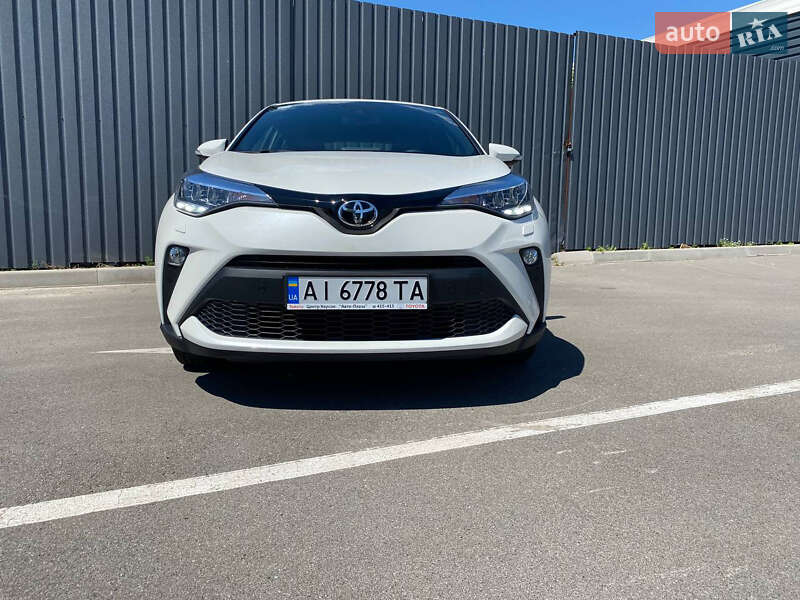 Позашляховик / Кросовер Toyota C-HR 2020 в Києві
