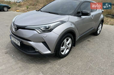Позашляховик / Кросовер Toyota C-HR 2017 в Одесі