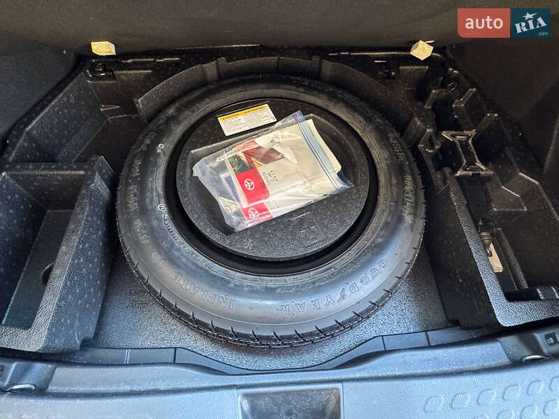 Позашляховик / Кросовер Toyota C-HR 2018 в Одесі фото 23 Позашляховик / Кросовер Toyota C-HR 2018 в Одесі