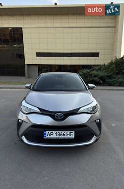 Внедорожник / Кроссовер Toyota C-HR 2019 в Запорожье