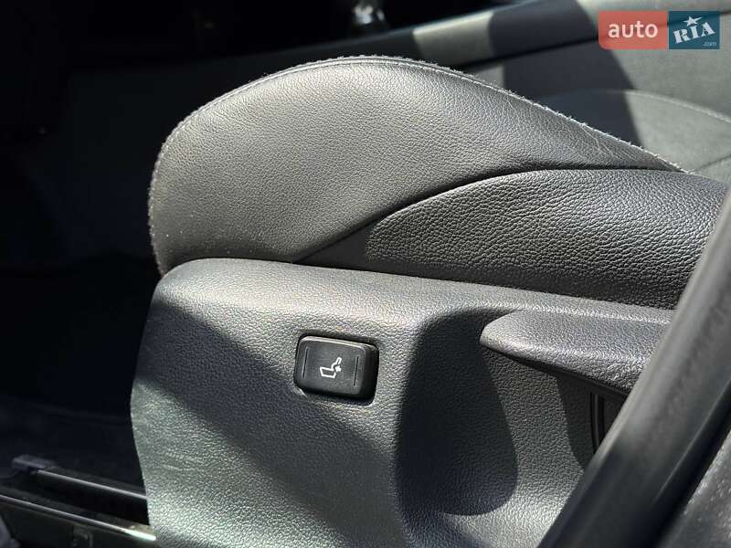 Внедорожник / Кроссовер Toyota C-HR 2018 в Каменец-Подольском