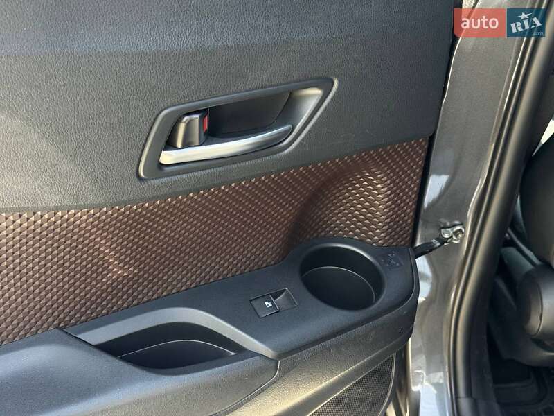 Внедорожник / Кроссовер Toyota C-HR 2018 в Каменец-Подольском