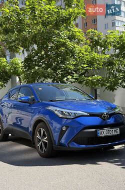 Внедорожник / Кроссовер Toyota C-HR 2020 в Харькове