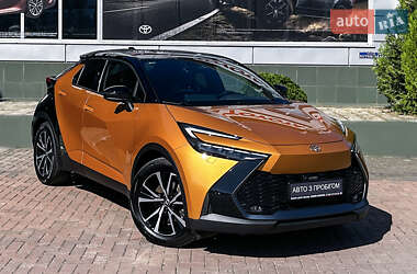 Внедорожник / Кроссовер Toyota C-HR 2024 в Черновцах