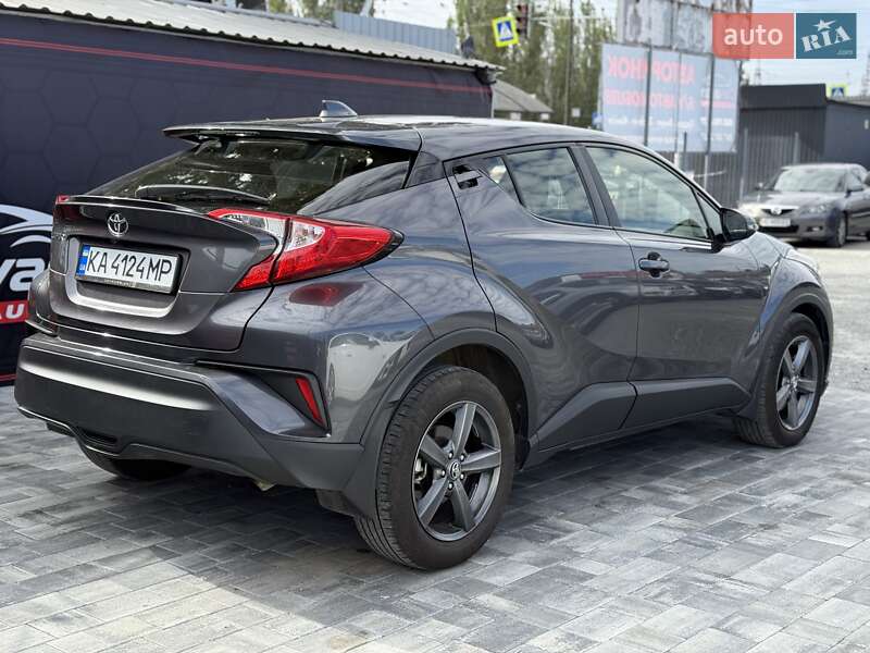 Позашляховик / Кросовер Toyota C-HR 2021 в Дніпрі