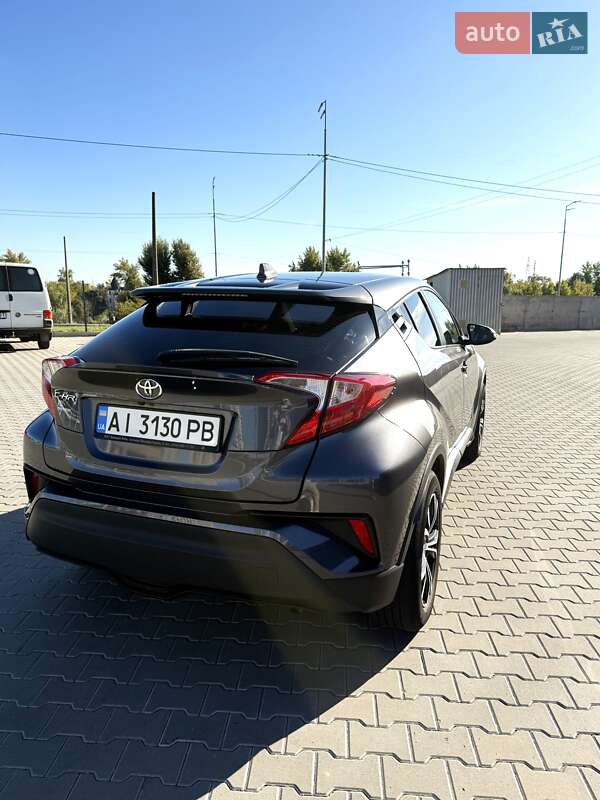 Позашляховик / Кросовер Toyota C-HR 2019 в Києві фото 5 Позашляховик / Кросовер Toyota C-HR 2019 в Києві