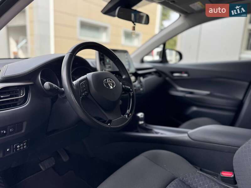 Позашляховик / Кросовер Toyota C-HR 2020 в Одесі