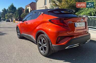Позашляховик / Кросовер Toyota C-HR 2020 в Києві
