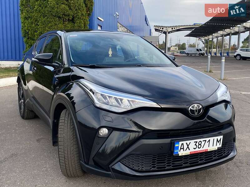 Внедорожник / Кроссовер Toyota C-HR 2019 в Полтаве фото 16 Внедорожник / Кроссовер Toyota C-HR 2019 в Полтаве
