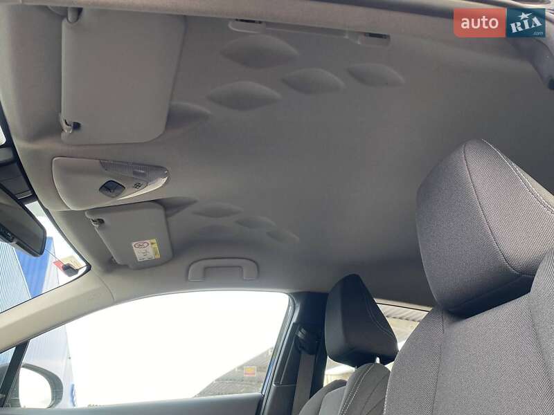 Внедорожник / Кроссовер Toyota C-HR 2019 в Полтаве фото 21 Внедорожник / Кроссовер Toyota C-HR 2019 в Полтаве