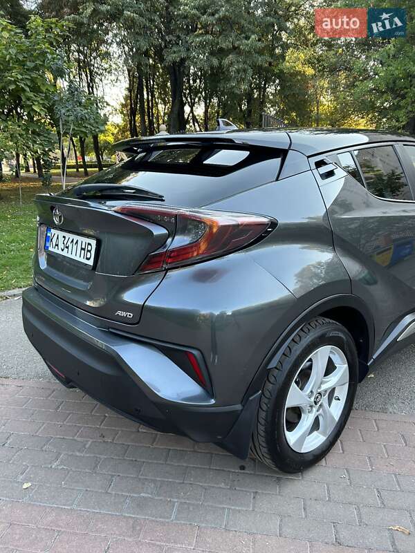 Внедорожник / Кроссовер Toyota C-HR 2017 в Киеве фото 11 Внедорожник / Кроссовер Toyota C-HR 2017 в Киеве