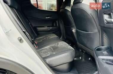 Внедорожник / Кроссовер Toyota C-HR 2021 в 