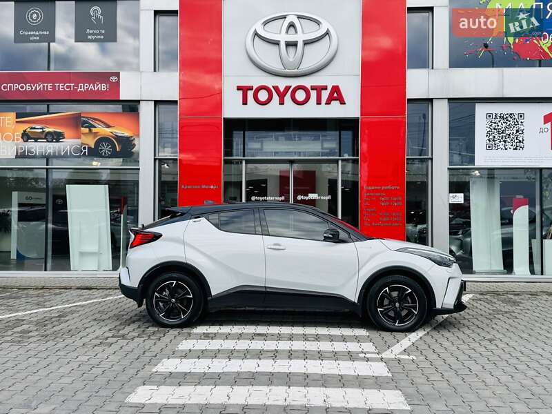 Позашляховик / Кросовер Toyota C-HR 2021 в Тернополі