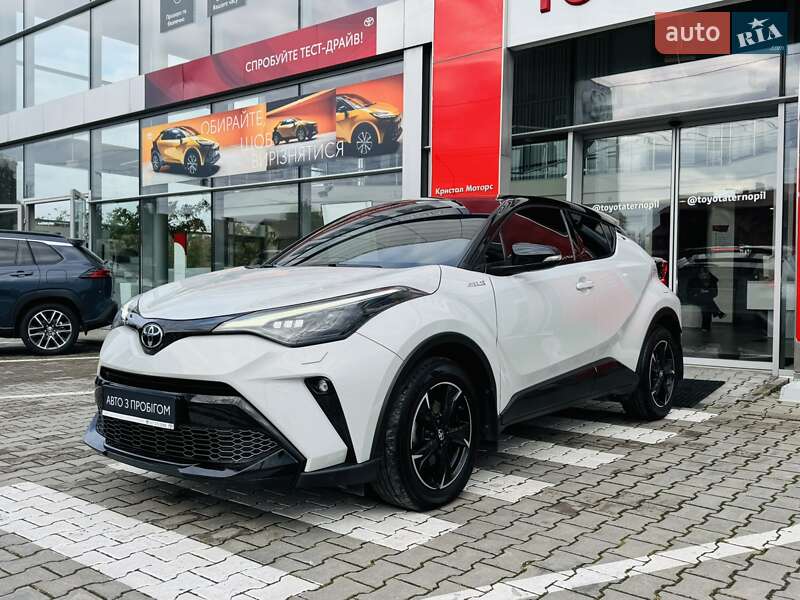Позашляховик / Кросовер Toyota C-HR 2021 в Тернополі